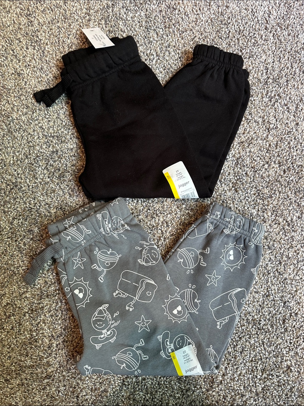 wonder nation Black & Gray Cartoon Food Jogger Sweatpants Set